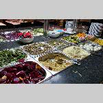 b19j058-buffet-de-lao2