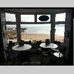 c19j010-cafe-view-scarborough